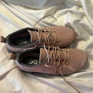 blush pink on clouds (size 7.5)